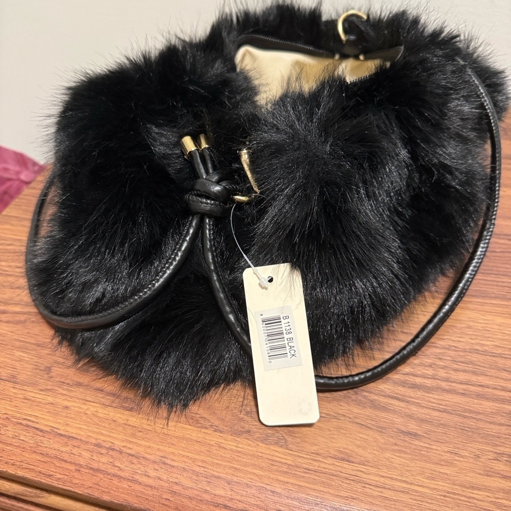 NWT Black Fluffy Faux Fur Shoulder Bag. - Picture 7 of 8